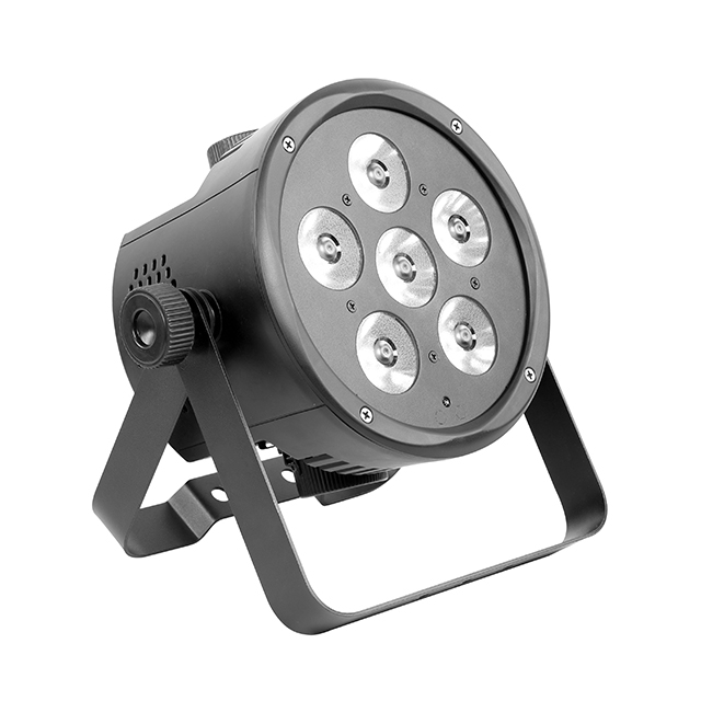 La atmósfera del bar interior hace que la lámpara 6pcsx10W RGB+WW 4 en 1 LED